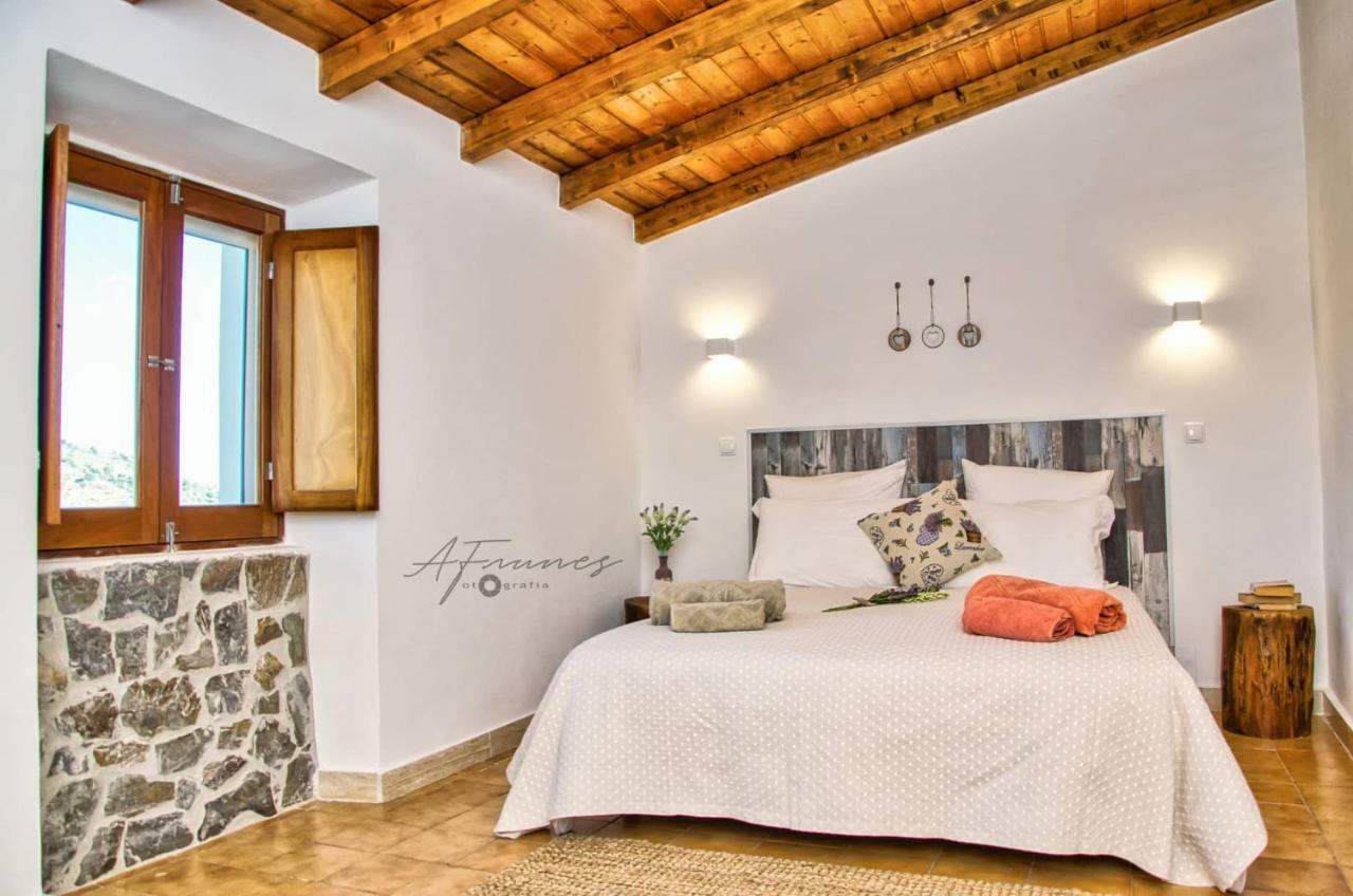 Casa Da Oliveirinha Villa แมร์โตลา ภายนอก รูปภาพ